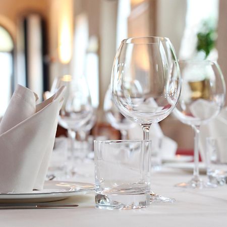 Lindenhof 1887 - Hotel & Restaurant Lunden エクステリア 写真