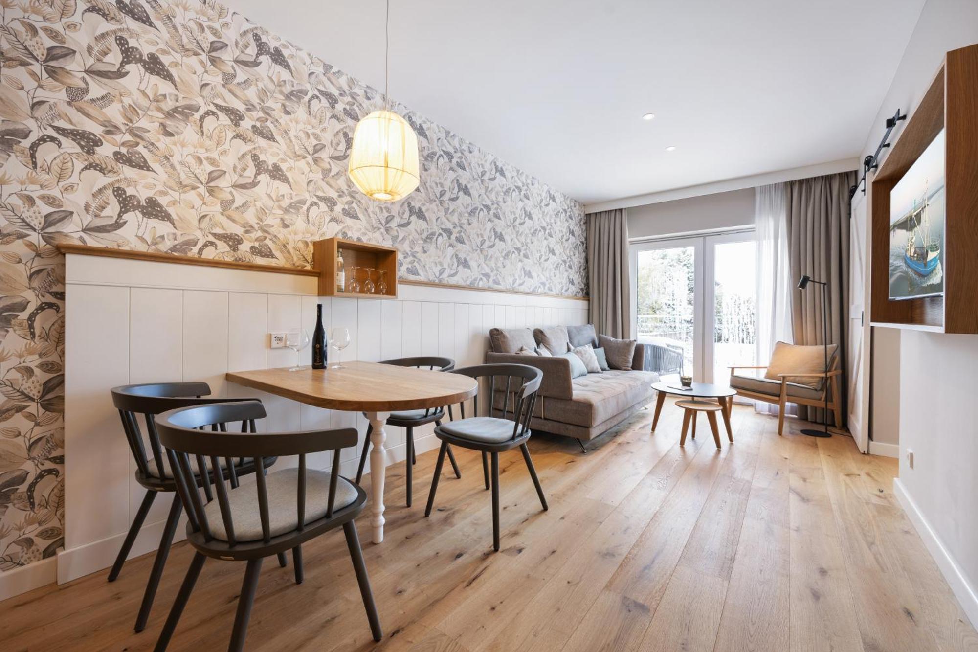 Lindenhof 1887 - Hotel & Restaurant Lunden エクステリア 写真